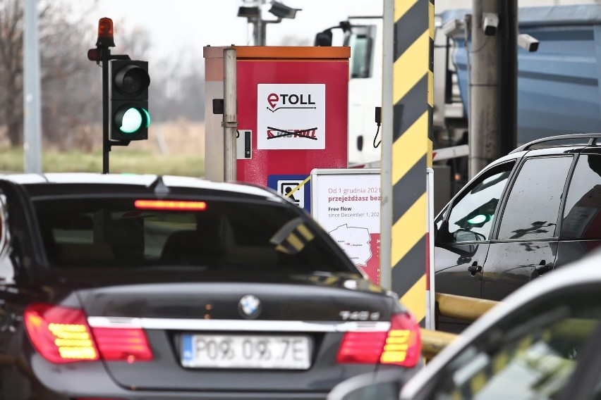 Od 1 grudnia za przejazd płatnymi odcinkami autostrad możemy...