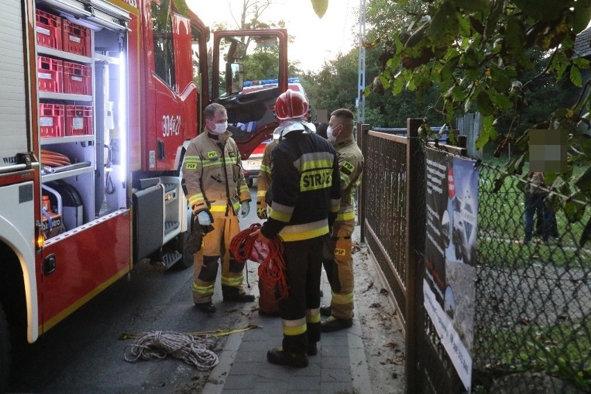 Wrocław: Kobieta wskoczyła do czterometrowej studni. Trafiła do szpitala 