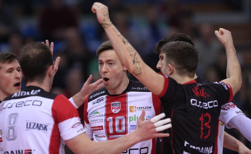 Asseco Resovia Rzeszów pokonała Espadon Szczecin 3:0.