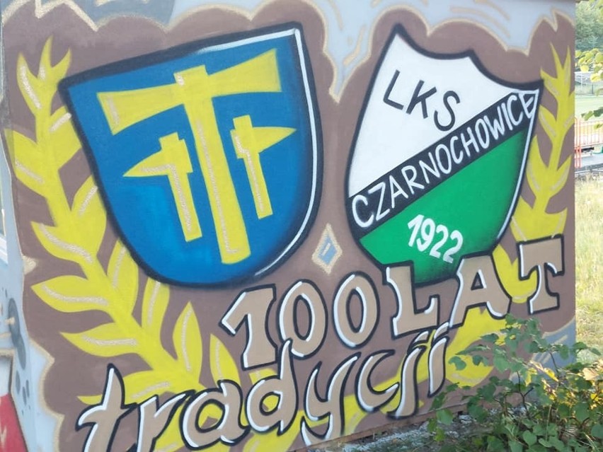 Mural na 100-lecie LKS Czarnochowice jest już gotowy. Pełne...
