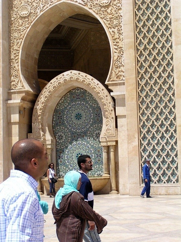 Casablanka miasto z ogromną wiezą
