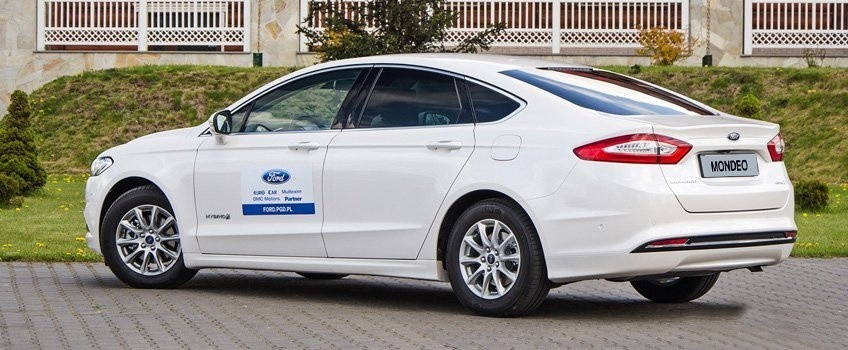 Testujemy Forda Mondeo Titanium Hybrid. Wnioski? Ten samochód to ekonomia i wygoda