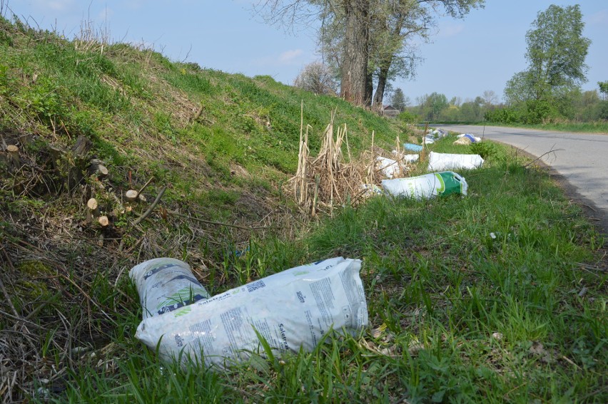 Wstydliwy zakątek na pograniczu gmin Proszowice i Koniusza