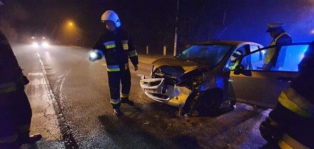 Wypadek w Czarnowcu. Zderzyły się dwa samochody osobowe