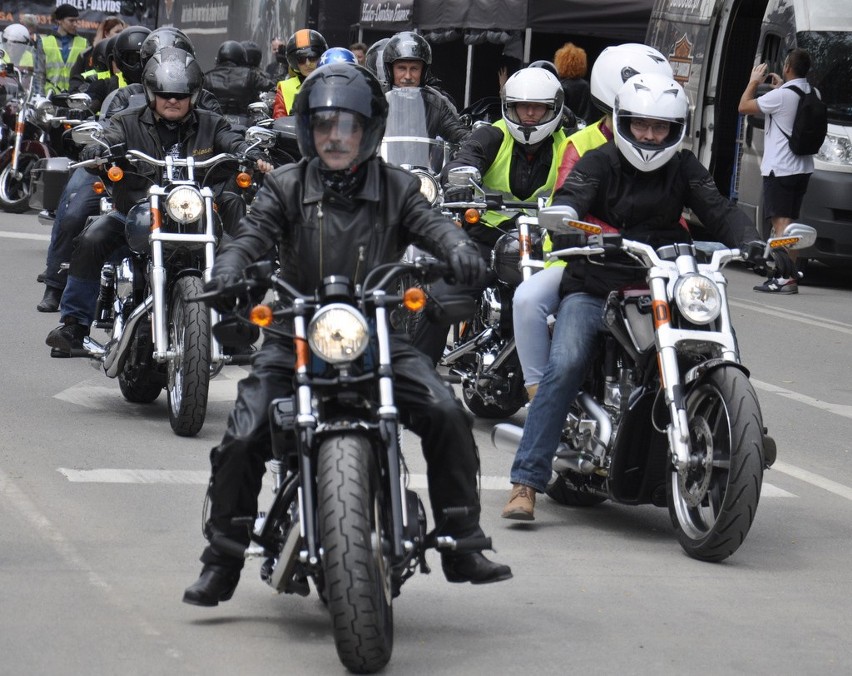 Ryk silników na Krzykach. Wrocławianie testowali motocykle Harley Davidson (ZDJĘCIA, FILM)