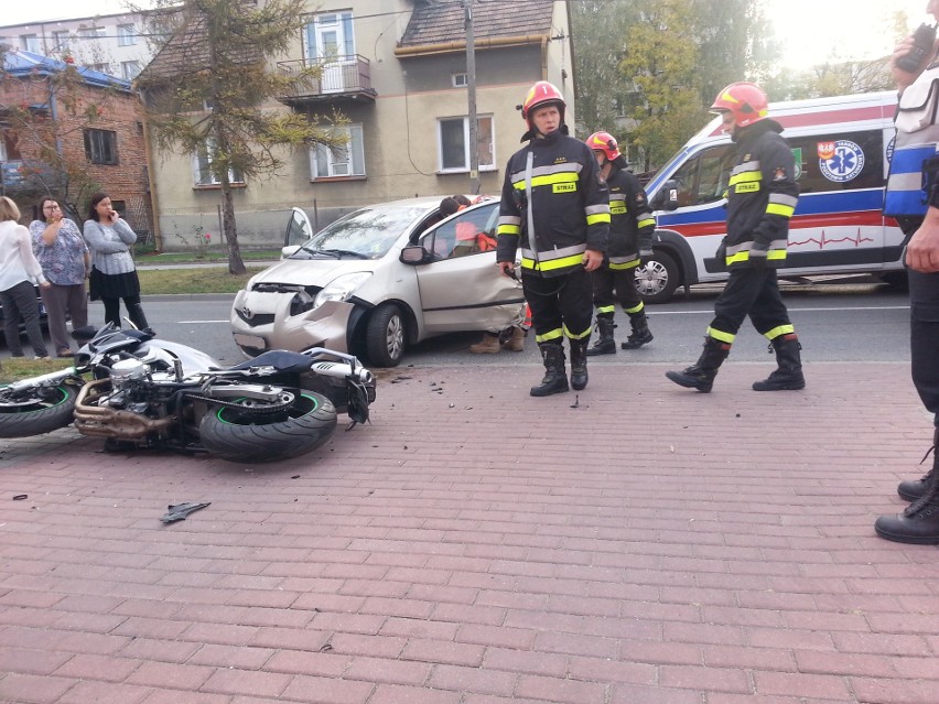 Tarnów. Wypadek na al. Piaskowej. Ucierpiał motocyklista