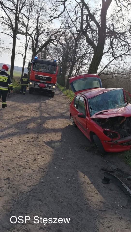 Na drodze miedzy Stęszewem a Puszczykowem doszło do wypadku....