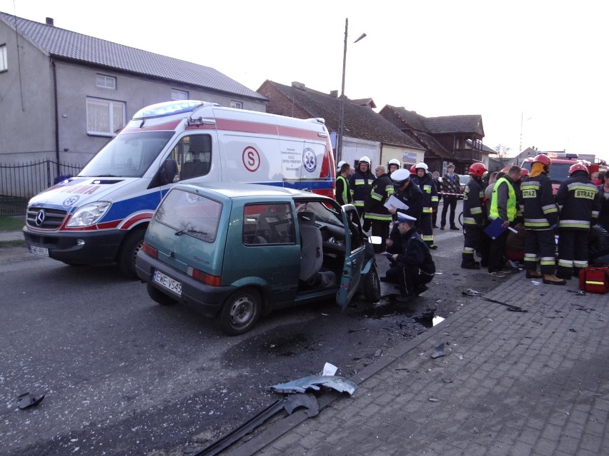 8 osób zostało rannych w wypadku w Dzietrzkowicach między...