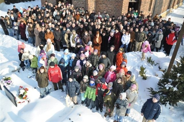 Tułowicka parafia nie narzeka na brak powołań. Pochodzą stąd dwie siostry zakonne i dziewiątka  księży. W tym roku dołączy do nich kolejny kapłan.