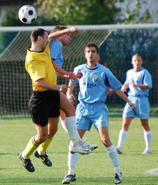 Stal Sanok - Zryw Dzikowiec (4-0)