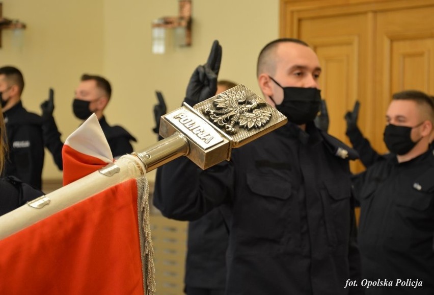 Opolski garnizon ma nowych policjantów. Zobacz ich.