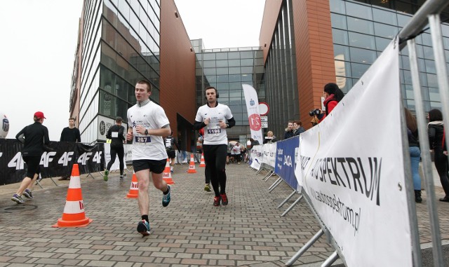 10.04.2016 rzeszow 9 polmaraton rzeszowski biegi maraton fot krzysztof kapica