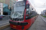 Wypadek w centrum Łodzi. Na al. Piłsudskiego zderzyły się tramwaje. 9 osób poszkodowanych. Sparaliżowane centrum Łodzi