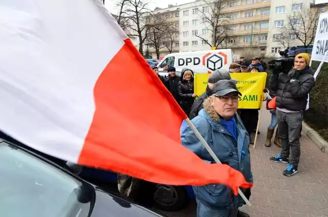 Działkowcy w Poznaniu. Kolejny protest pod siedzibą PZD