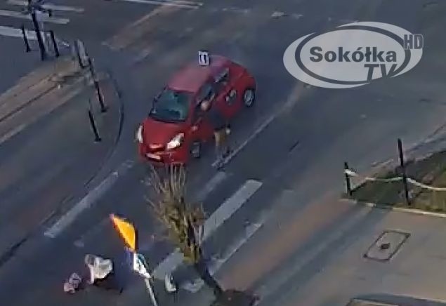 Sokółka. Instruktor nauki jazdy potrącił na przejściu kobietę (zdjęcia, wideo)