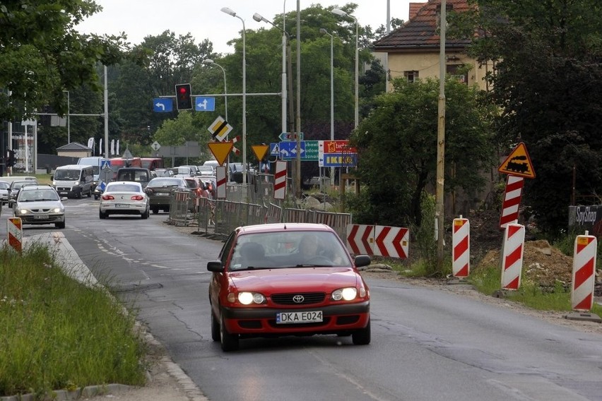 Wrocław: Od soboty Zwycięską pojedziemy tylko w jednym kierunku. Będą korki (ZDJĘCIA)