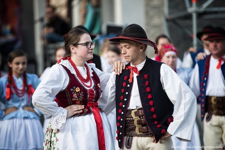 Dni Milówki 2019. Beskidzki folklor w wykonaniu zespołu Wierchy zachwycił publiczność [ZDJĘCIA]