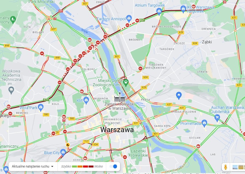 Trasa S8 w Warszawie zalana. Intensywne opady deszczu zmieniły jezdnię w rzekę. Korek na ponad 10 kilometrów