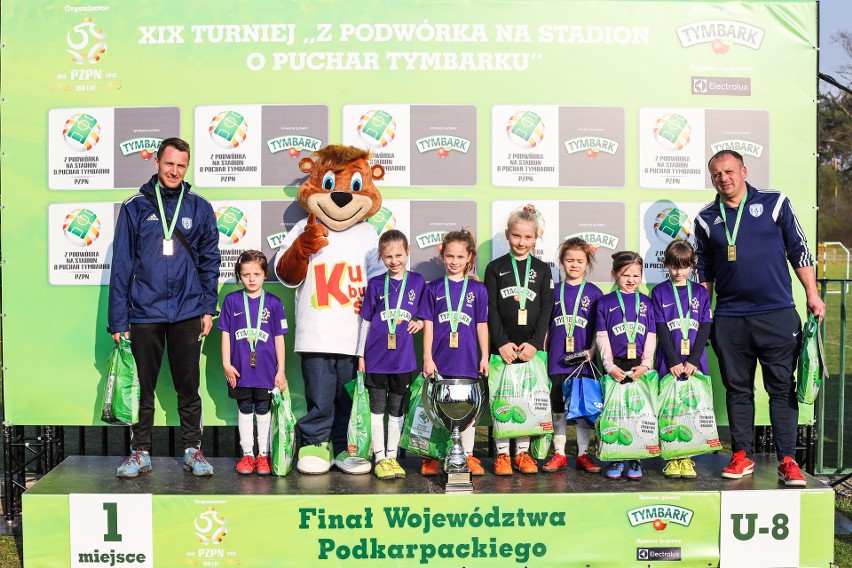 To oni staną przed szansą zagrania na PGE Narodowym. Oto najlepsi młodzi piłkarze i piłkarki województwa podkarpackiego!