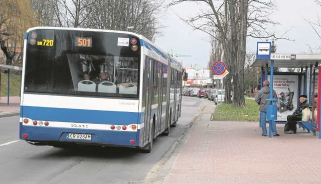 Autobus linii 501 jeszcze do niedawna jeździł przez Bieńczyce. Na zdjęciu kurs w kierunku ronda Hipokratesa,