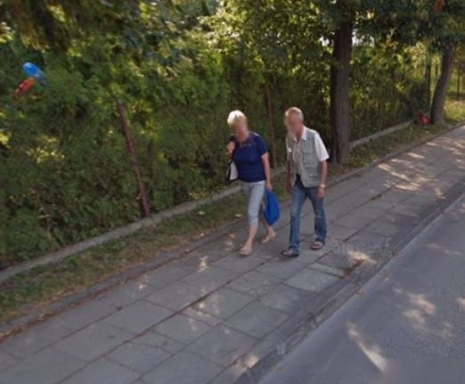 Mamy Cię! Upolowani przez Google'a na ulicach Buska-Zdroju. Zobacz czy jesteś na którymś zdjęciu (GALERIA)