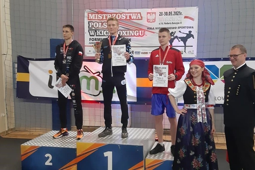 Medale skarżyskich kickbokserów na mistrzostwach Polski! Złoto i srebro!