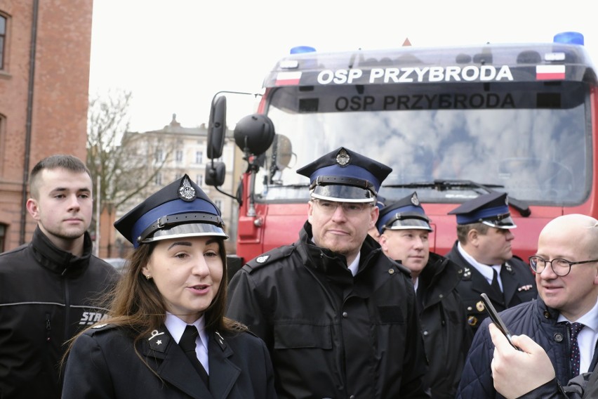 Nowe pojazdy to między innymi nowe wyposażenie, wydajniejsze...