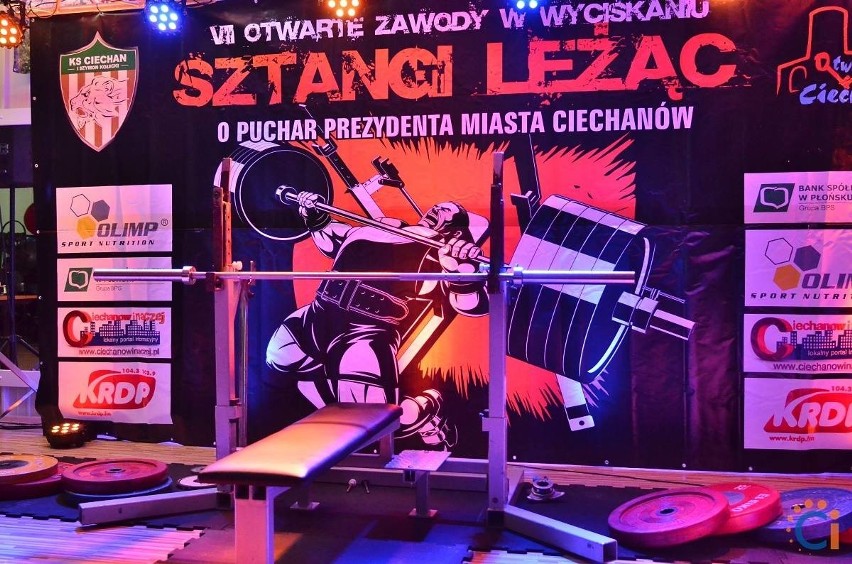 Reprezentanci UKS ATLETA Ostrołęka wystartowali w zawodach wyciskania sztangi leżąc o Puchar Prezydenta Ciechanowa 