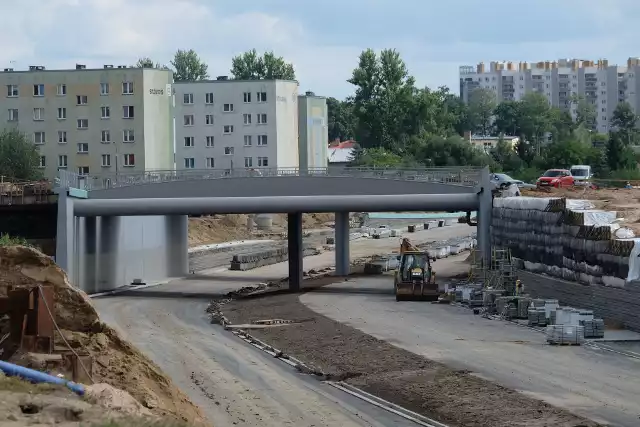 Nowe Miasto w Białymstoku przechodzi metamorfozę, a Trasa Niepodległości nabiera kształtu. Powstają mosty, tunele i wiadukty.