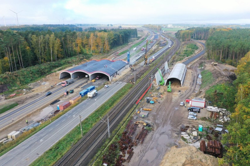 Budowa drogi ekspresowej S3 między Dargobądzem i...