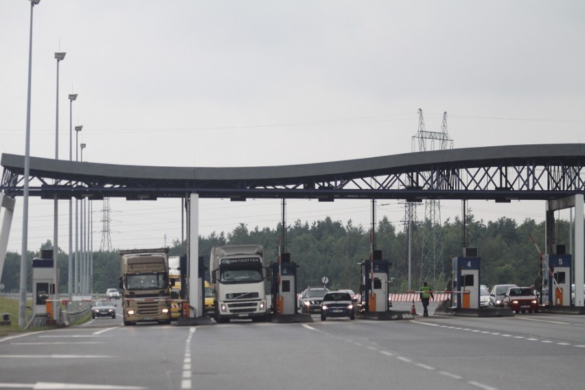 Autostrady w Polsce: Równolegle funkcjonują tu aż trzy systemy elektronicznego poboru opłat. Najnowszy to AmberGO