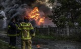 Cztery osoby zatrzymane po pożarze nielegalnego składowiska odpadów chemicznych w Jakubowie