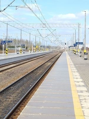 Nowa odsłona dworca kolejowego w Warce. Nowe 300 - metrowe...