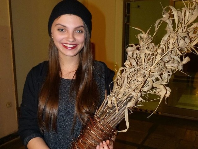 Anna Stachowicz ze Starachowic zdobyła główną nagrodę &#8211; &#8222;Gałązkę Wikliny&#8221; 41 Ogólnopolskiego Turnieju Recytatorskiego imienia Leopolda Staffa w Skarżysku