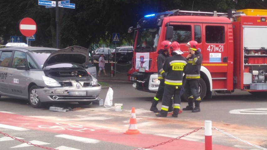 W poniedziałek, tuż po godz. 15, na skrzyżowaniu Alei Jana...