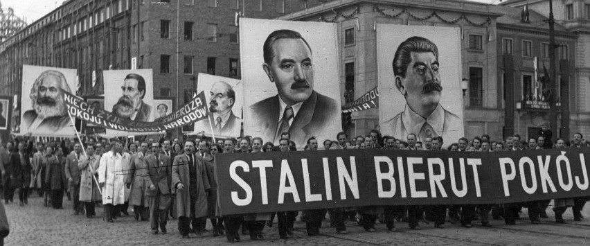 Józef Stalin i Bolesław Bierut byli głównymi autorami...
