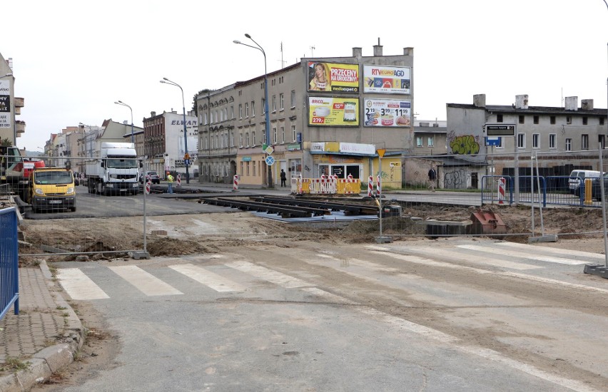 Tak wygląda modernizacja torowisk tramwajowych na odcinku...