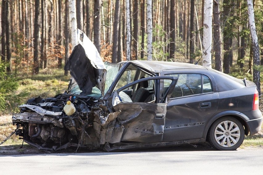 Tragiczny wypadek w Siarczej Łące w Kadzidle, na DK 53. Jest ofiara śmiertelna