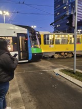 Tramwaje po porannym zdarzeniu nie są uszkodzone. Nie wiadomo jak doszło do przestawienia zwrotnicy