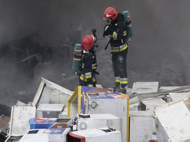 Z płonących lodówek wydobywa się fosgen, który jest bardzo niebezpieczny dla zdrowia