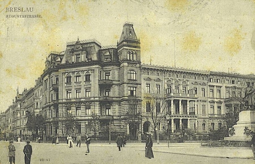 Lata 1910-1915 , widok na kamienice stojące u zbiegu ulic...