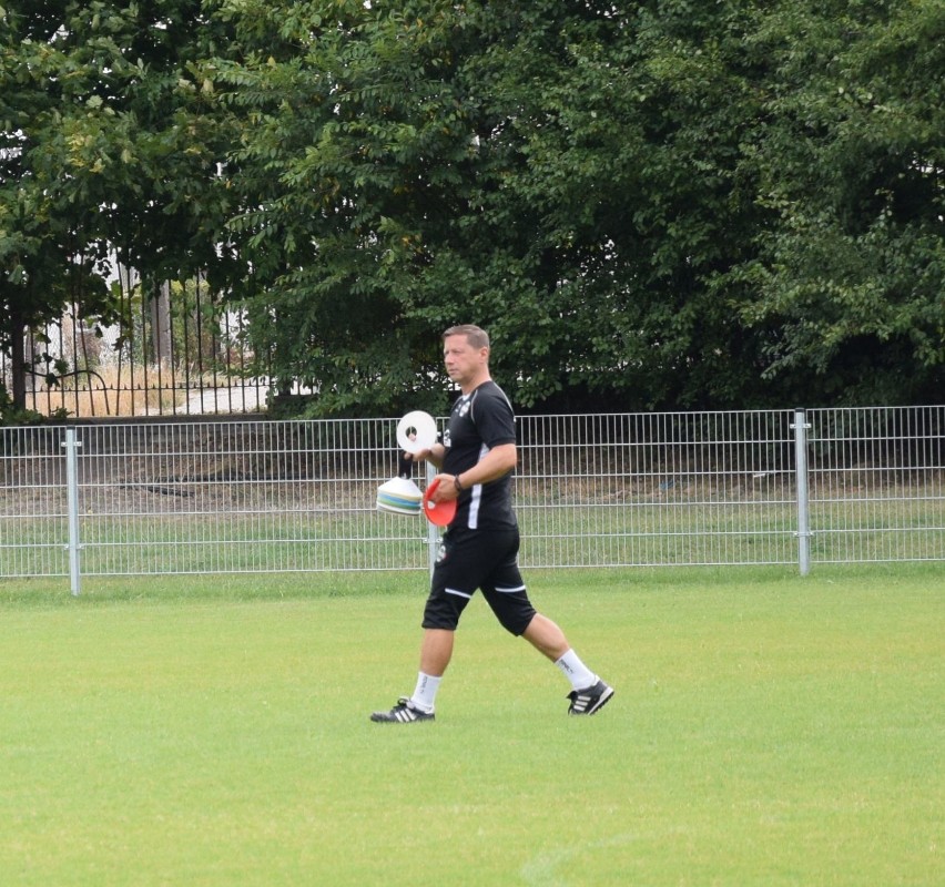 Fortuna 1 Liga. Radomiak przed meczem z GKS Bełchatów trenuje w komplecie. Łukasz Bogusławski bliski podpisania umowy z radomskim klubem