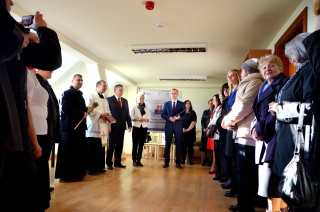 W Sławkowie rozpoczął działalność Dzienny Dom Pobytu Seniora, Miejski Ośrodek Pomocy Społecznej, świetlica środowiskowa i Caritas.