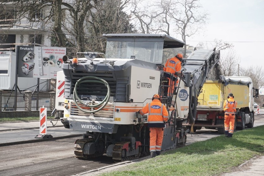 Remont ul. Obywatelskiej. Są utrudnienia i korki. Kolejny etap robót, objazdy ZDJĘCIA