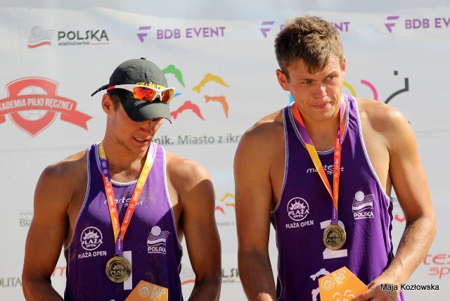 Adam Parcej i Bartłomiej Dzikowicz prowadzą w cyklu Plaża Open.