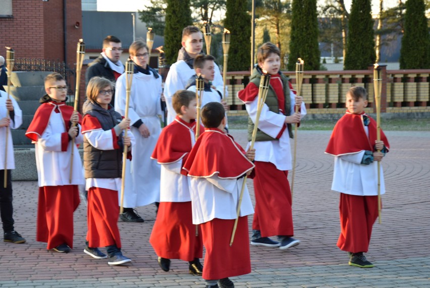 Droga krzyżowa parafii Zbawiciela Świata w Ostrołęce