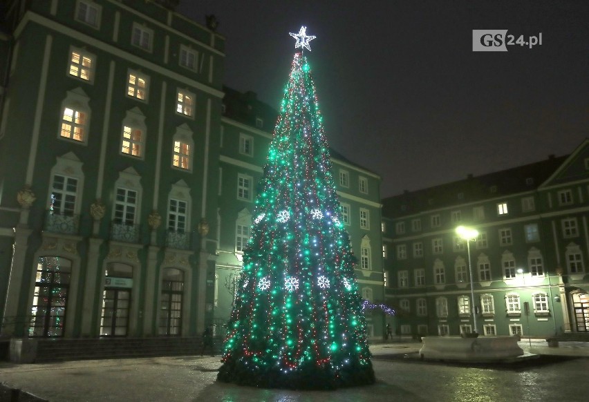 Ozdoby świąteczne na ulicach Szczecina w poprzednich latach.