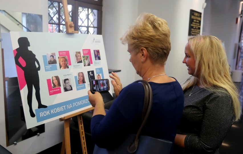 Wielka gala Kobieta Roku za nami. Danuta Szyksznian-Ossowska podwójną laureatką. Gratulujemy! [ZDJĘCIA, WIDEO]