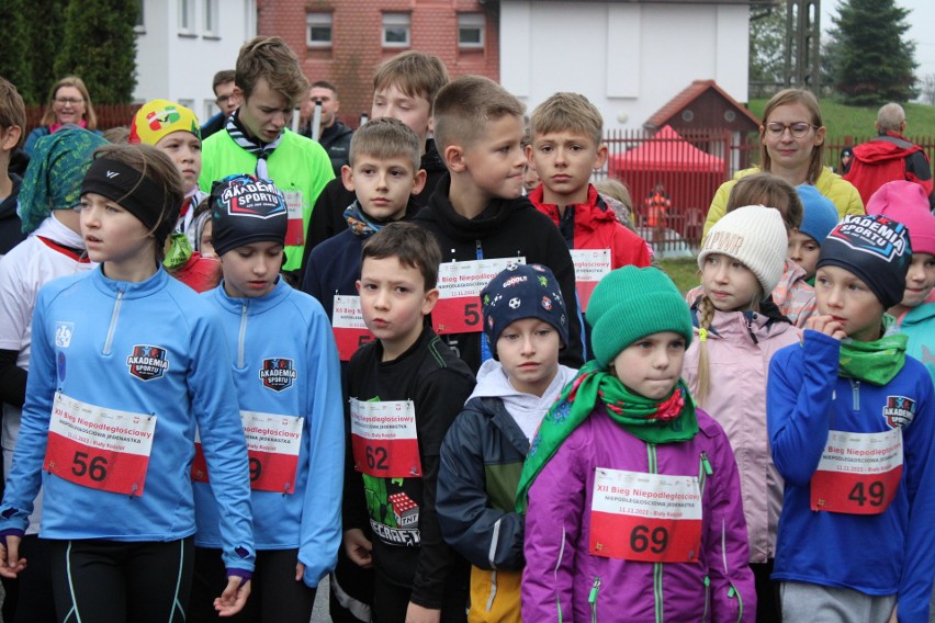Niepodległościowy Bieg dla dzieci pod Krakowem. Najmłodsi pobiegli na trasie 1.1 kilometra