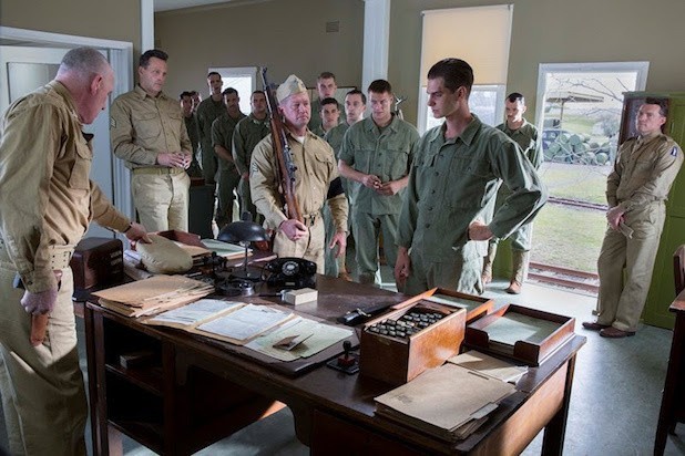 Mel Gibson wraca na reżyserski stołek w Hacksaw Ridge